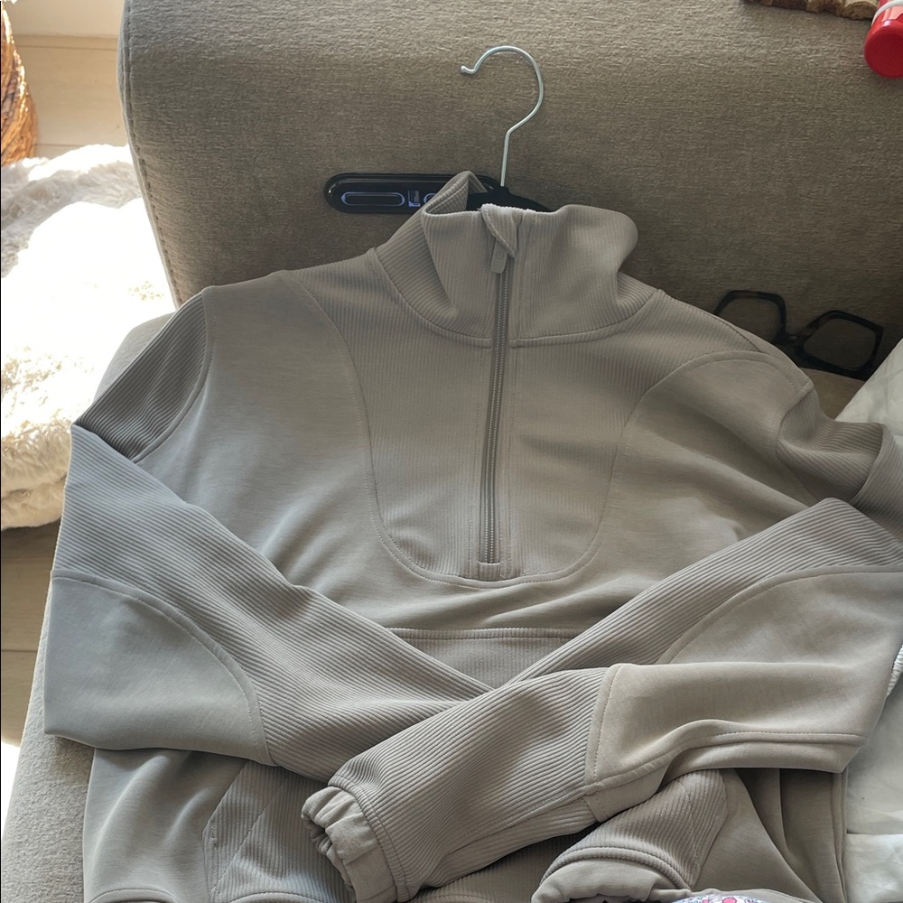 Softstreme half zip lululemon